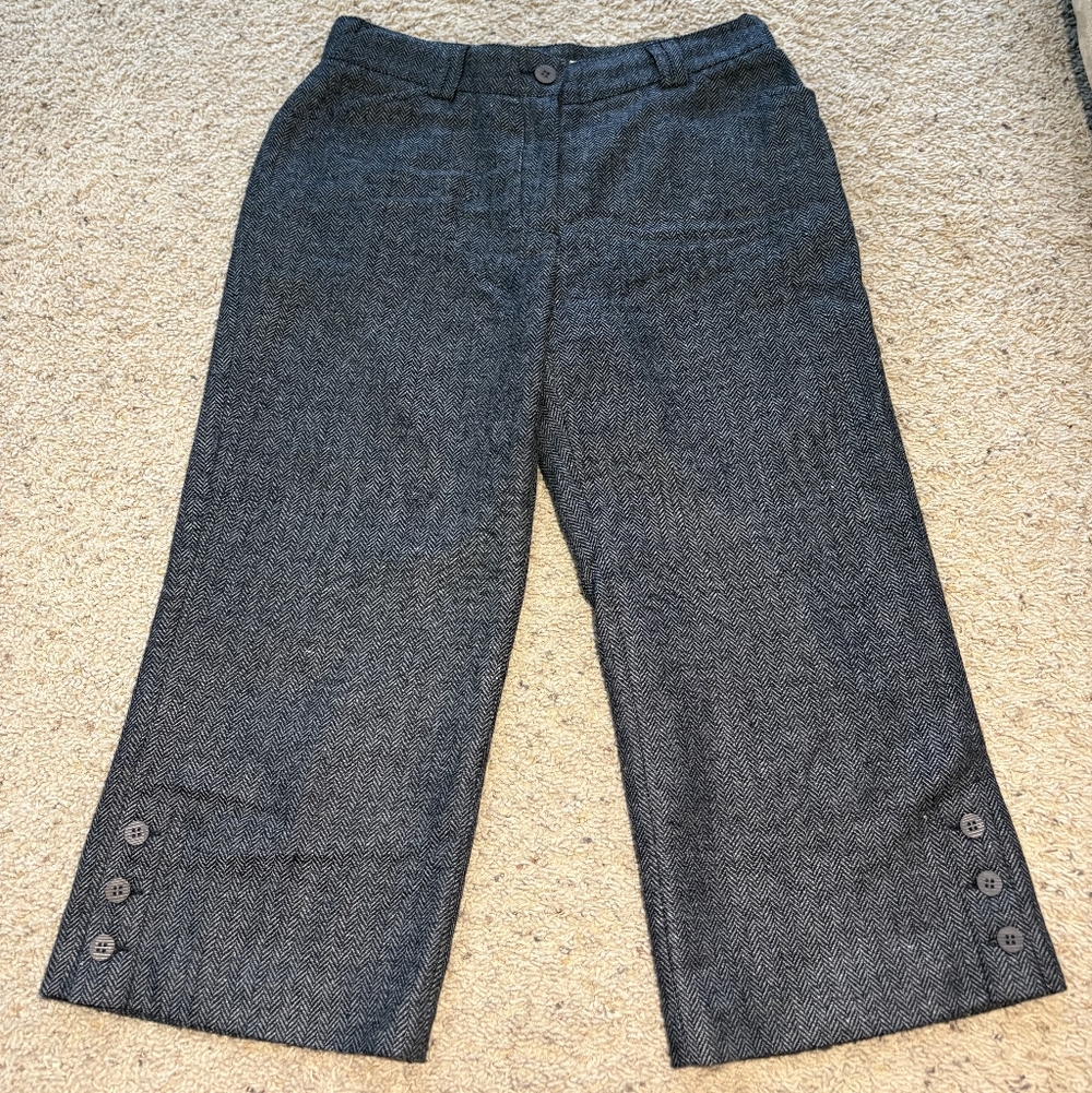 Ann Trinity Herringbone Cropped Tweed Pants With Button Details At Hem - Size 8